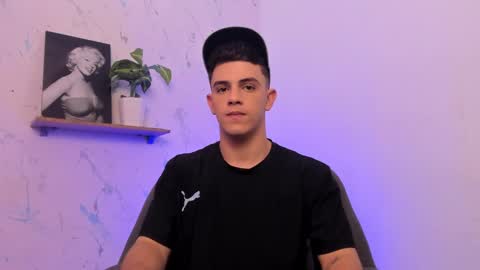 Snapshot of mikecooper_ chatting on February 2025 06:33:01 AM Mike Cooper online show from February 2025 06:33:01 AM