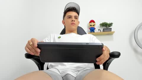 Snapshot of mikecooper_ chatting on September 2025 01:53:01 AM Mike Cooper online show from September 2025 01:53:01 AM