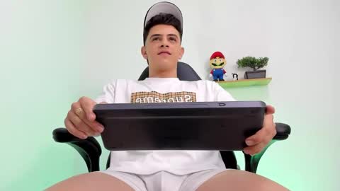 Snapshot of mikecooper_ chatting on January 2026 02:28:02 AM Mike Cooper online show from January 2026 02:28:02 AM