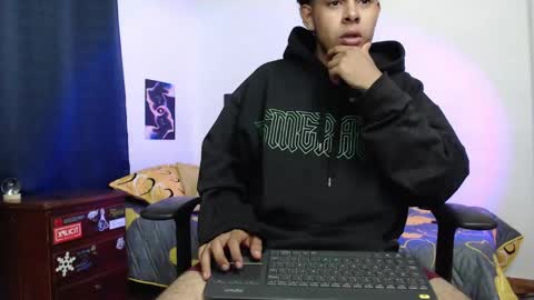 Snapshot of mikedick_420 chatting on March 2025 12:09:02 AM mikedick_420 online show from March 2025 12:09:02 AM