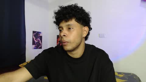 Snapshot of mikedick_420 chatting on March 2025 12:44:01 AM mikedick_420 online show from March 2025 12:44:01 AM