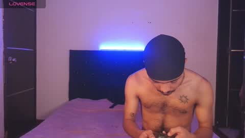 Snapshot of mikee_g chatting on May 2026 04:32:01 AM ZARA BLARE online show from May 2026 04:32:01 AM