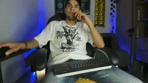 mikee_scooth online show from January 2025 04:26:01 AM