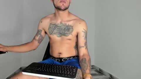 mikee_scooth online show from March 2026 04:31:01 PM