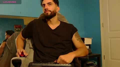 mikehawk1589 online show from December 2024 01:04:02 AM