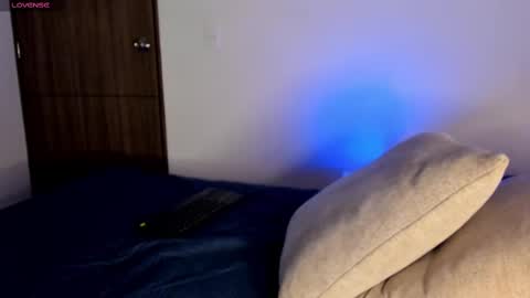 Snapshot of mikesantoss1 chatting on September 2025 05:11:01 AM Mike online show from September 2025 05:11:01 AM