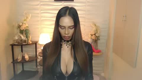 Snapshot of mikeyalawi03 chatting on December 2024 09:12:01 PM Mistress MikeyAlawi online show from December 2024 09:12:01 PM