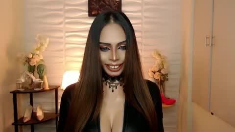 Snapshot of mikeyalawi03 chatting on December 2024 07:37:01 AM Mistress MikeyAlawi online show from December 2024 07:37:01 AM