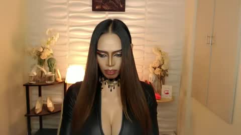 Snapshot of mikeyalawi03 chatting on December 2024 07:26:02 AM Mistress MikeyAlawi online show from December 2024 07:26:02 AM