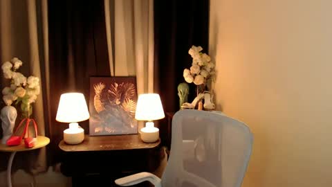 Snapshot of mikeyalawi03 chatting on January 2025 01:31:01 PM Mistress MikeyAlawi online show from January 2025 01:31:01 PM