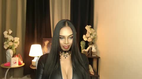 Snapshot of mikeyalawi03 chatting on January 2025 09:30:01 AM Mistress MikeyAlawi online show from January 2025 09:30:01 AM