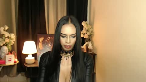 Snapshot of mikeyalawi03 chatting on January 2025 07:08:01 AM Mistress MikeyAlawi online show from January 2025 07:08:01 AM