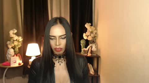 Snapshot of mikeyalawi03 chatting on January 2025 11:59:01 AM Mistress MikeyAlawi online show from January 2025 11:59:01 AM