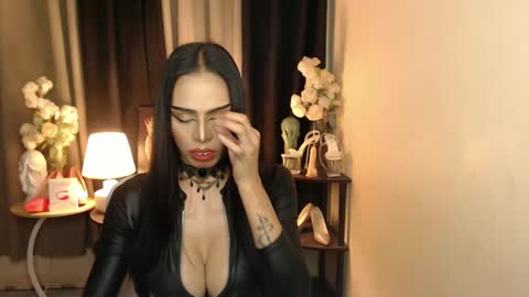 Snapshot of mikeyalawi03 chatting on January 2025 10:02:01 AM Mistress MikeyAlawi online show from January 2025 10:02:01 AM