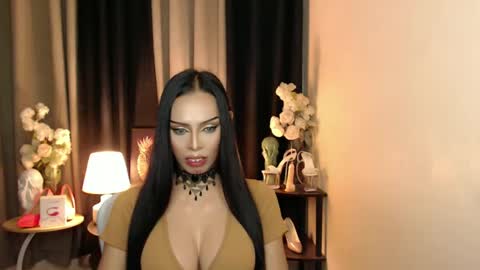 Snapshot of mikeyalawi03 chatting on February 2025 11:19:02 AM Mistress MikeyAlawi online show from February 2025 11:19:02 AM