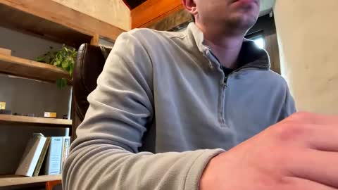 mikeydubs10 online show from April 2026 01:37:02 PM