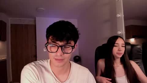 Snapshot of mikeyvioleta chatting on October 2025 04:10:01 AM VIOLETAMIKE online show from October 2025 04:10:01 AM