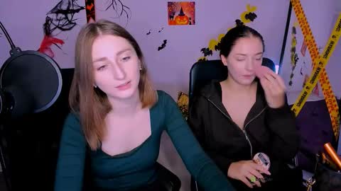 Snapshot of miki_nikki chatting on October 2025 06:48:01 AM Miki online show from October 2025 06:48:01 AM