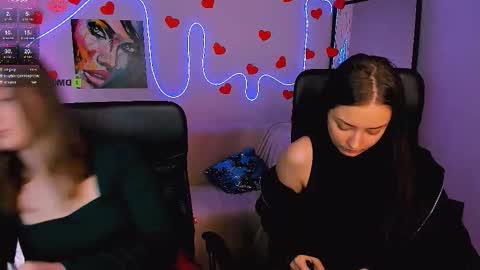 Snapshot of miki_nikki chatting on February 2026 11:40:01 AM Miki online show from February 2026 11:40:01 AM