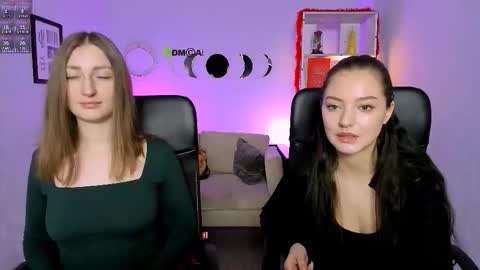 Snapshot of miki_nikki chatting on February 2026 07:08:01 AM Miki online show from February 2026 07:08:01 AM