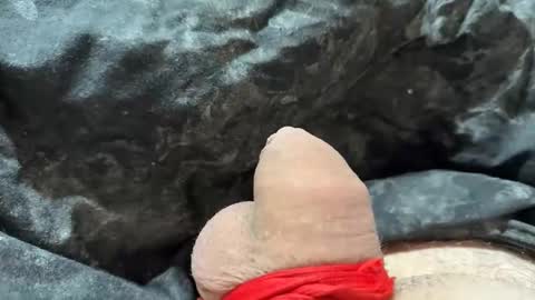 Snapshot of mikke332 chatting on November 2025 04:00:01 PM mikke332 online show from November 2025 04:00:01 PM