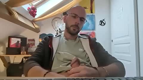 mikmik91 online show from December 2024 03:00:02 PM