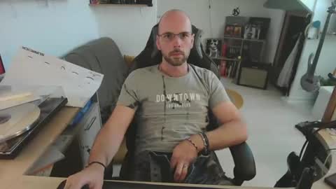 mikmik91 online show from May 2026 02:47:02 PM
