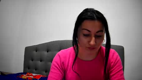 Snapshot of mikyloveu chatting on December 2024 03:59:01 PM Mikyloveu online show from December 2024 03:59:01 PM