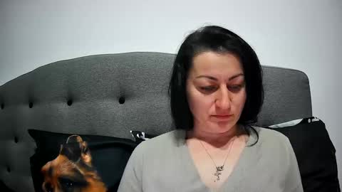 Snapshot of mikyloveu chatting on March 2025 06:22:01 PM Mikyloveu online show from March 2025 06:22:01 PM