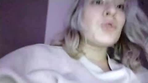 Mila 420 online show from January 2026 05:18:01 PM