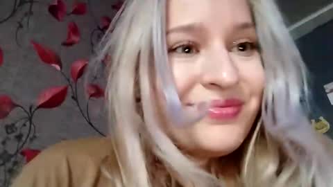 Mila 420 online show from February 2026 12:25:01 PM