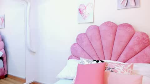 Snapshot of mila_adamss chatting on June 2026 10:43:01 AM mila_adamss online show from June 2026 10:43:01 AM