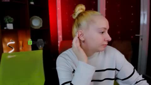 mila_glow online show from December 2025 05:48:02 AM