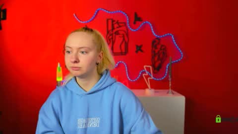 mila_glow online show from March 2026 12:49:02 PM