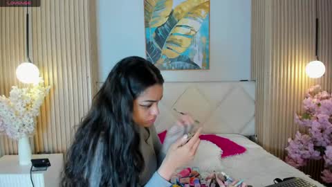 mila_hank online show from May 2026 12:44:01 PM