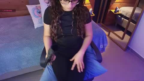 Milena  online show from June 2026 11:25:01 AM