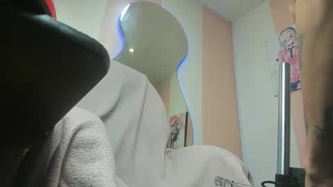 Mila online show from May 2026 07:02:02 AM