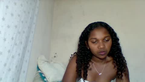 mila_lunah online show from April 2026 05:41:02 PM