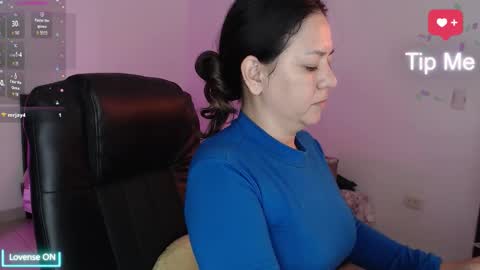 mila_phoenix online show from November 2025 10:15:02 AM