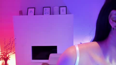 Mila online show from January 2025 11:41:02 AM