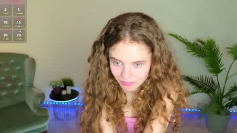 Snapshot of mila_stain chatting on June 2026 07:32:02 AM Mila online show from June 2026 07:32:02 AM