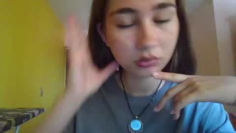 Snapshot of mila_sweettempt chatting on July 2026 05:05:01 AM mila_sweettempt online show from July 2026 05:05:01 AM