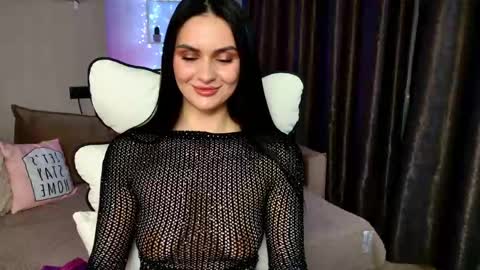 Mila online show from May 2026 06:57:01 PM