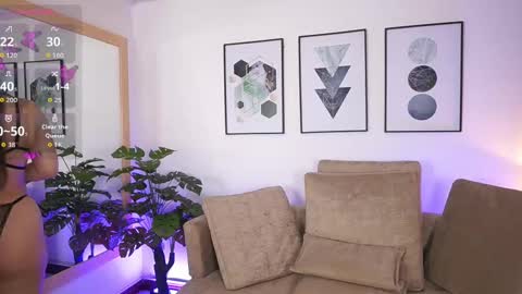 milacrave online show from September 2025 11:45:01 AM