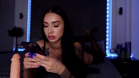 Snapshot of miladenver chatting on September 2025 08:14:01 AM Mila online show from September 2025 08:14:01 AM