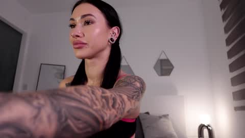 Mila       online show from March 2026 10:38:02 PM