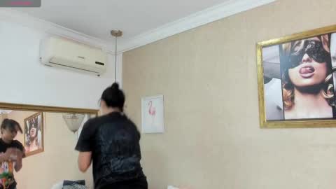 Snapshot of miladiosa chatting on September 2025 11:32:01 AM miladiosa online show from September 2025 11:32:01 AM