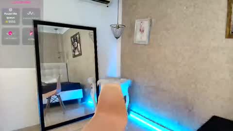 Snapshot of miladiosa chatting on October 2025 12:15:01 PM miladiosa online show from October 2025 12:15:01 PM