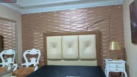 miladiosa online show from June 2026 11:55:02 AM