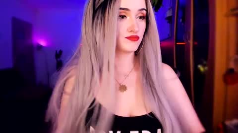 Snapshot of miladyjolie chatting on January 2025 04:49:02 AM MiladyJolie online show from January 2025 04:49:02 AM